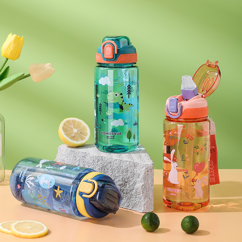 Outdoor Camping Water Jug - ขวดน้ำการ์ตูนสัตว์ 600 มล. แบบพกพา พร้อมฝาล็อค หลอดดูดน้ำ